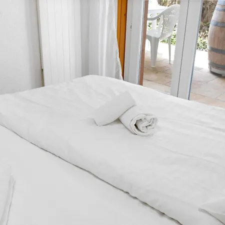 Paisible Au Pied Des Pistes De *