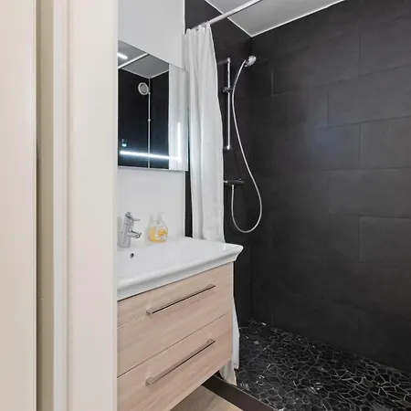 Paisible Au Pied Des Pistes De Apartamento